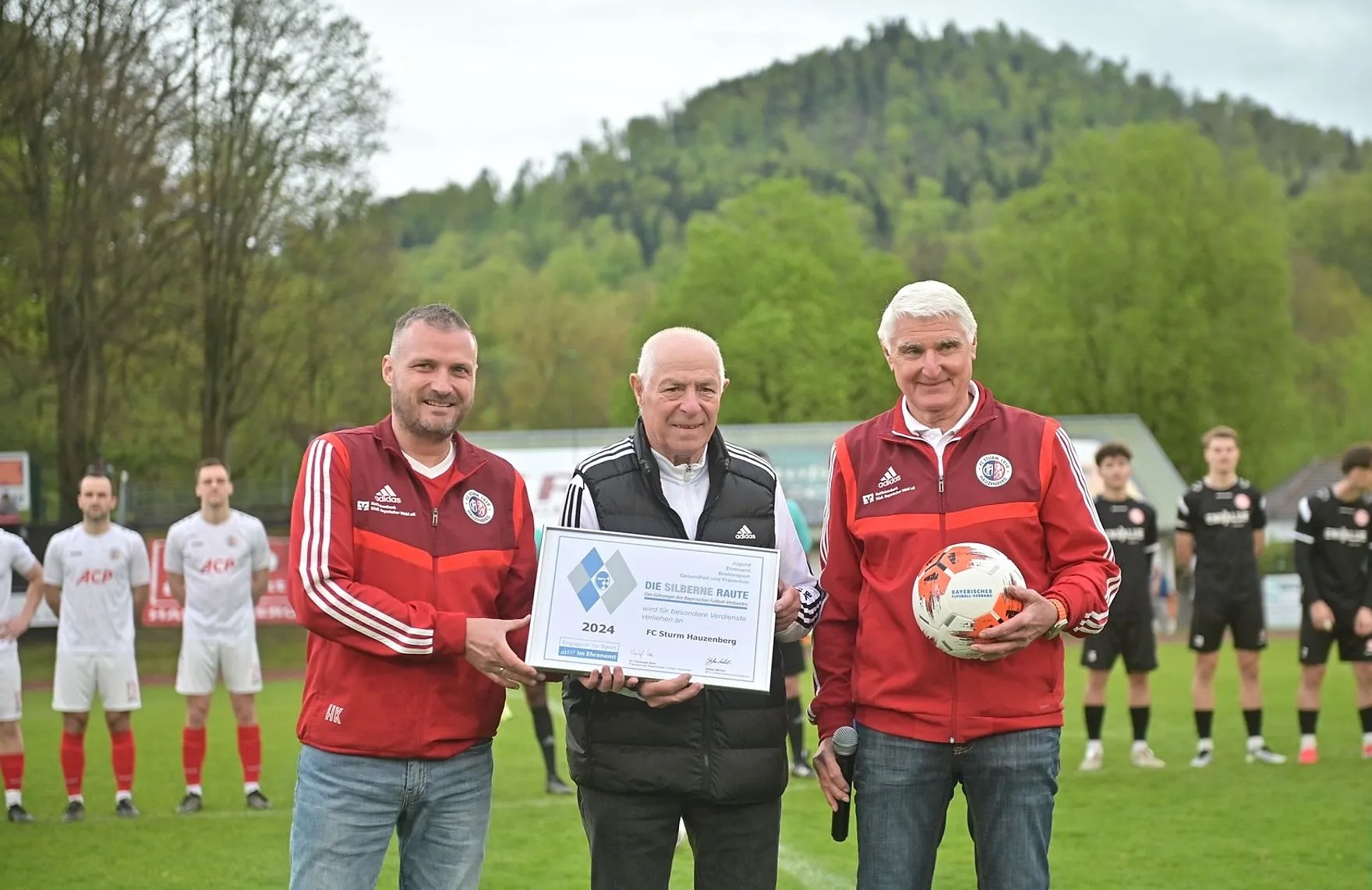 Silberne Raute für den FC Sturm Hauzenberg