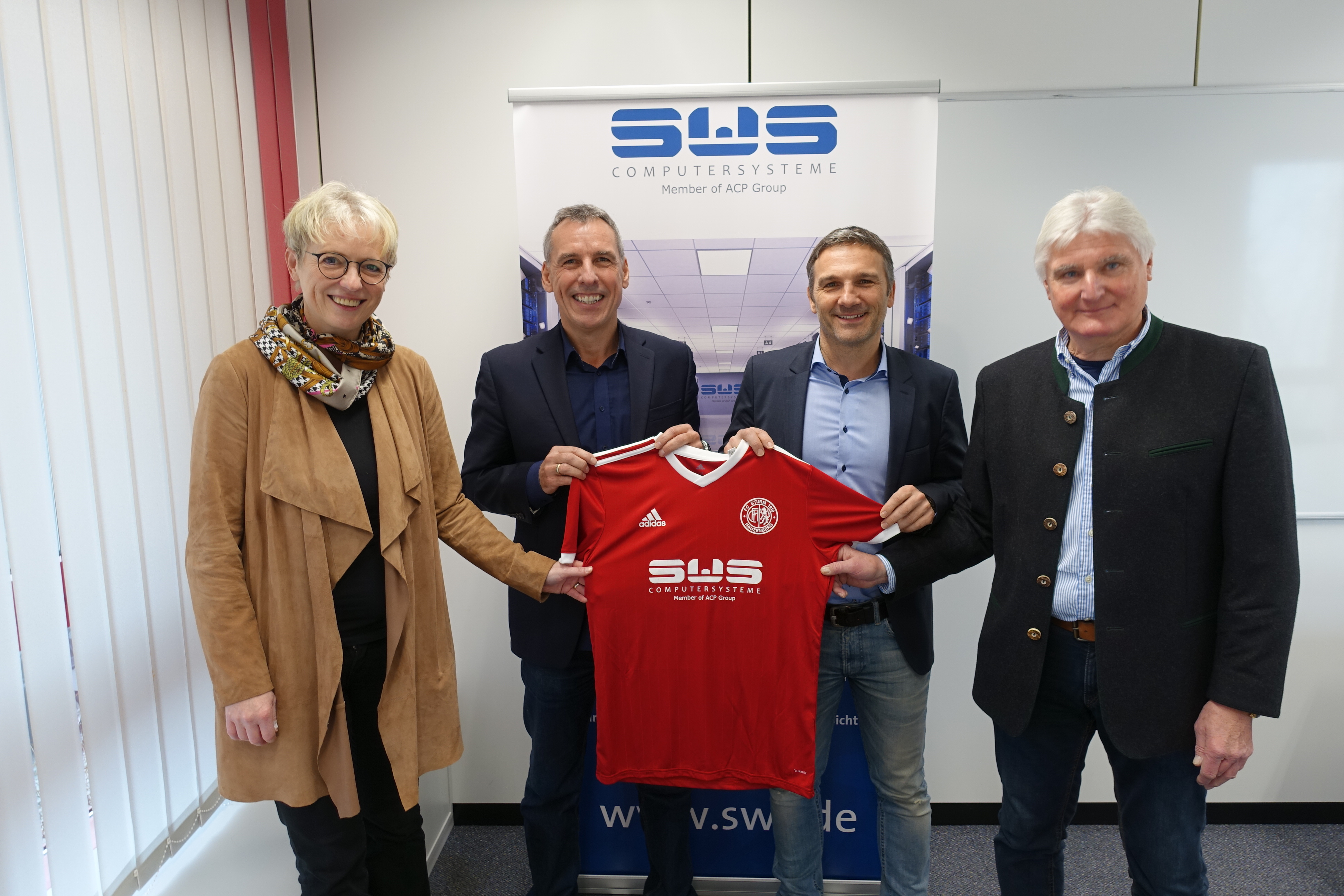 „Aus der Region für die Region“: SWS und FC Sturm Hauzenberg starten Kooperation