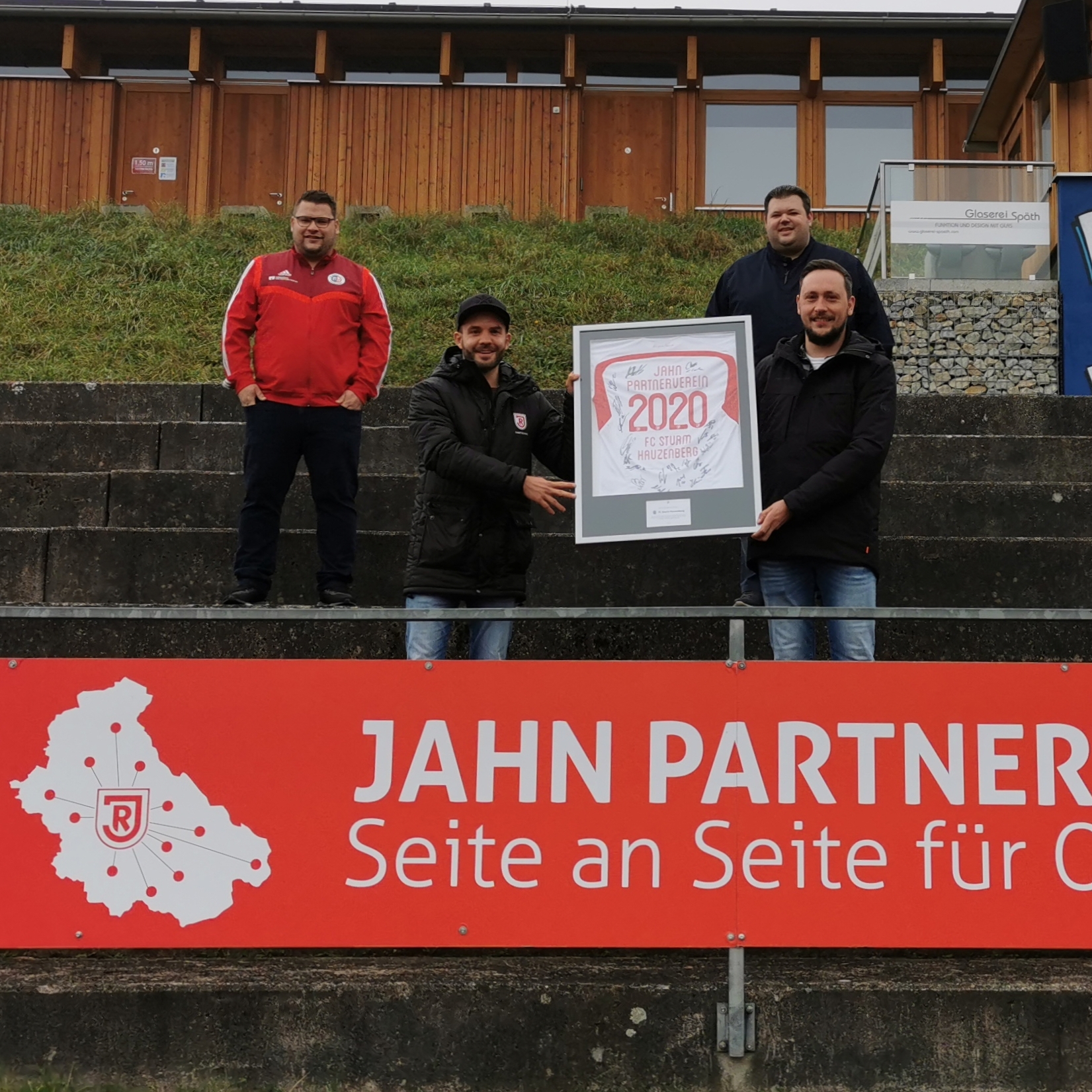 FC Sturm wird Vereinspartner des SSV Jahn Regensburg
